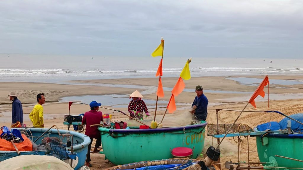 Trải Nghiệm Chốn Bình Yên Làng Chài Phước Hải