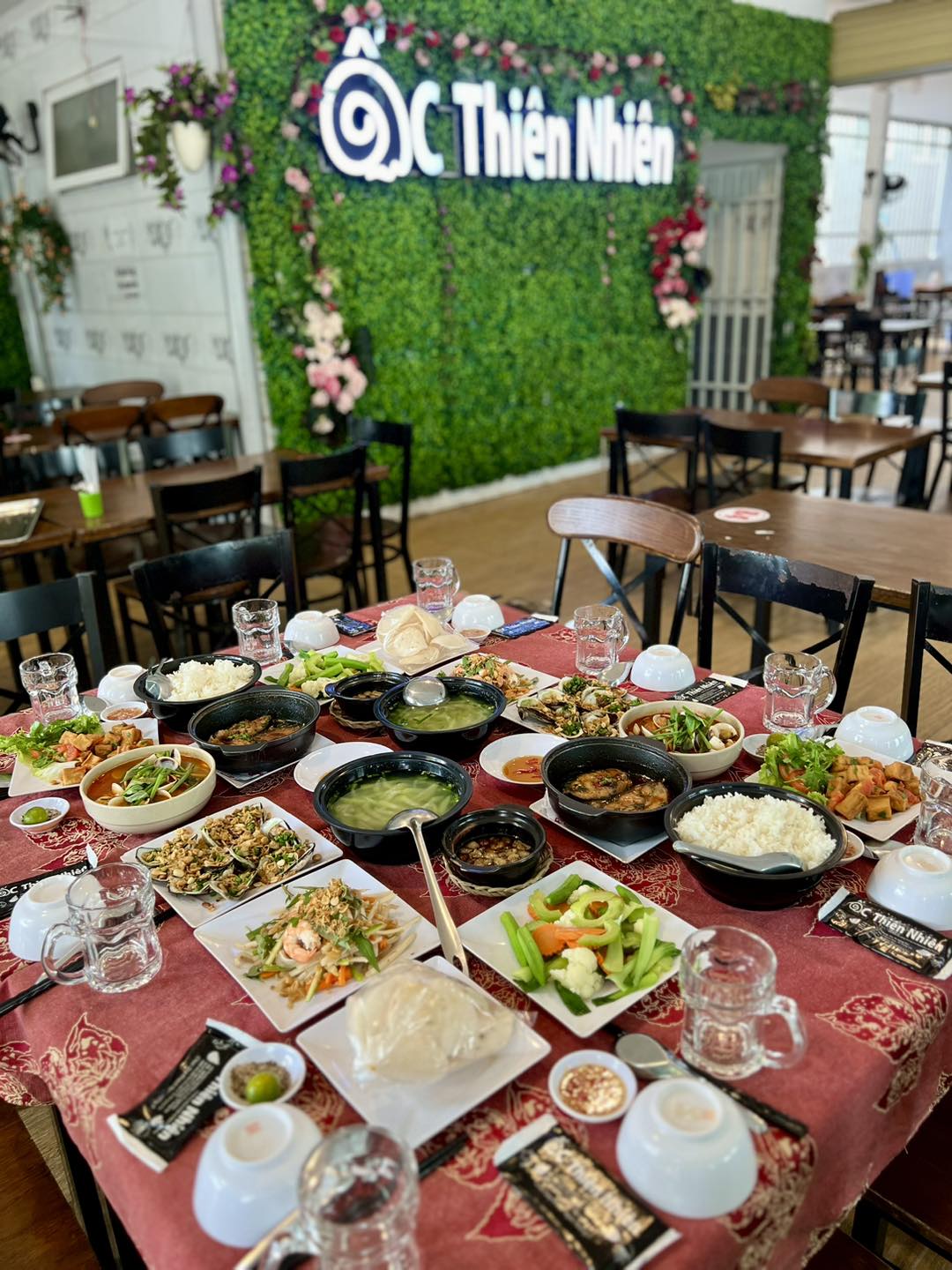 Ăn Gì Ở Vũng Tàu? Top 10 Món Đặc Sản Phải Thử Ít Nhất Một Lần