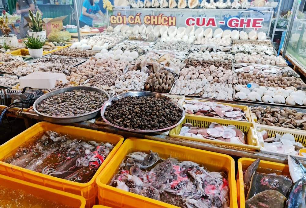 Chợ Đêm Vũng Tàu - Thiên Đường Ăn Uống và Mua Sắm Về Đêm